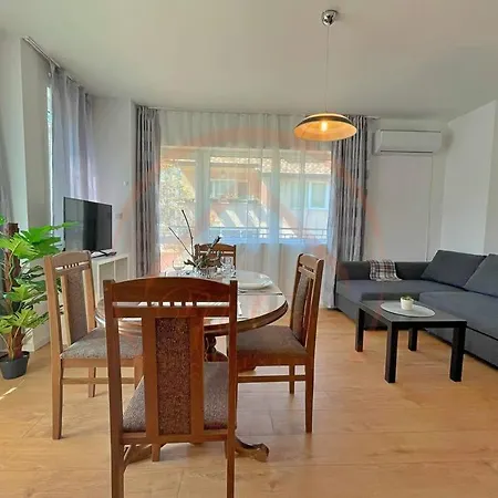 The Sunny Space Of Apartment Varna